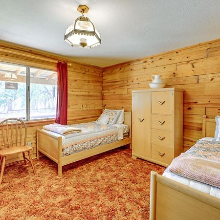 Cozy Family-Friendly Badger Retreat With Fireplace! Екстериор снимка