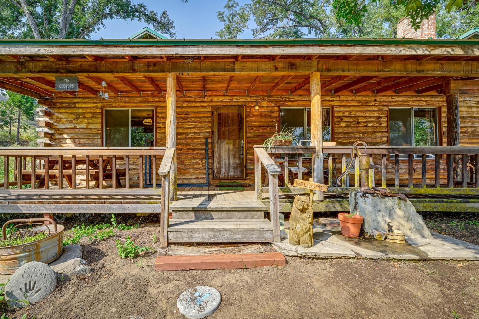 Cozy Family-Friendly Badger Retreat With Fireplace! Екстериор снимка
