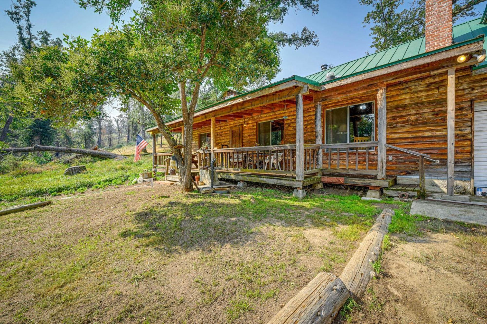 Cozy Family-Friendly Badger Retreat With Fireplace! Екстериор снимка